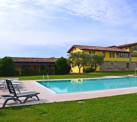 Cascina Le Preseglie Guest House Desenzano del Garda Exterior photo