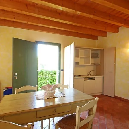 Cascina Le Preseglie Guest House Desenzano del Garda Exterior photo