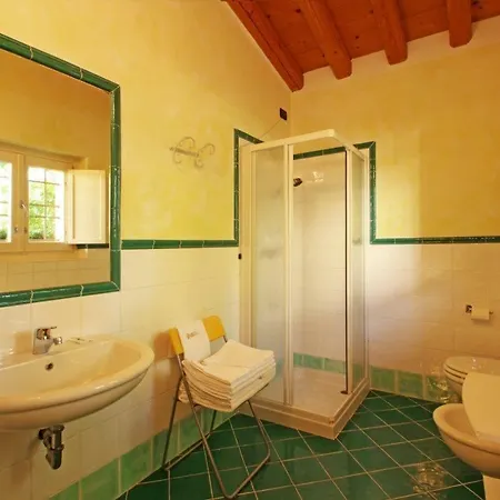 Cascina Le Preseglie Guest House Desenzano del Garda Exterior photo
